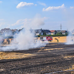 "Brennende Strohballen-Bereich Haltestelle Spöcker Weg"