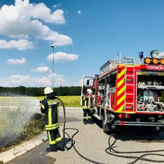 Erneute Flächenbrände in Eggenstein-Leopoldshafen