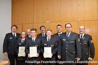 Manon Ruffny, Daniel Heger und Sascha Kemper bei ihrer Übernahme