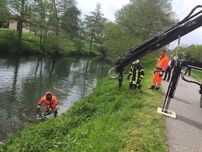 Der Tresor wird fixiert