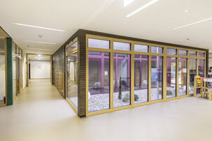 Heller Innenhof der Kita Schatzkiste. Quelle: Firma Nusser