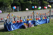 Die Portfolioordner dürfen nun voll mit Erinnerungen mit nach Hause genommen werden. 