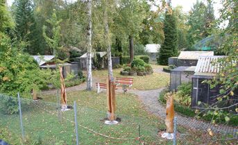 Skulpturen müssen immer wieder nachgearbeitet werden