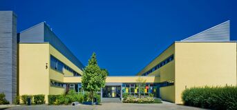 GMS-Gebäudekomplex - aus zweizügig wird dreizügig