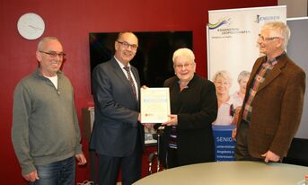 Seniorenbeirat-Aktion Zertifizierung: Übergabe der Zertifikate