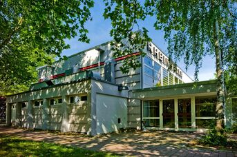 Eingangsseite Rheinhalle