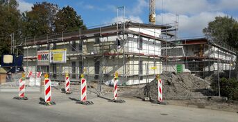 Neubau in der Kruppstraße zur Flüchtlingsunterbringung der Gemeinde