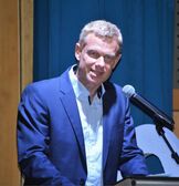 Pfarrer Dr. Kende, bekannt wortgewandt, setzte sich mit dem Begriff des Bürgermeisters auseinander. Foto Robert Redinger