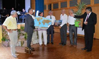 Willy Nees und die Fraktionssprecher des Gemeinderates schätzen die sachliche Objektivität des Bürgermeisters, Foto Robert Redinger