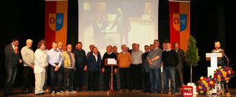 Der Männerchor des Fidelia Gesangvereins gratulierten musikalisch