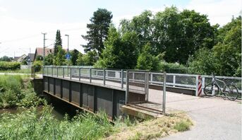 BW128 alte Eisenbahnbrücke: Rost an tragenden Teilen