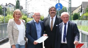 v.l.n.r. Andrea Schwarz, Verkehrsminister Hermann, Willy Nees und Joachim Kößler