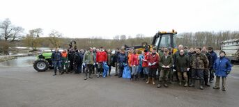 Rheinputz bei Niedrigwasser Treffpunkt Belle, Foto Ralf Schreck