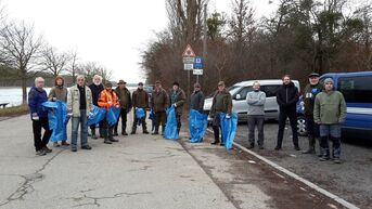Rheinputz bei Niedrigwasser Treffpunkt Fähre Leopoldshafen, Foto Dr. Pia Lipp