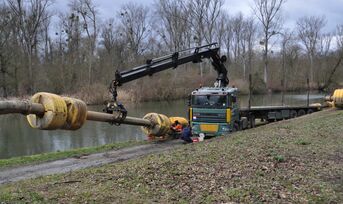 Montage der Saugleitungen 18.01.16, Foto Wilfried Jahraus